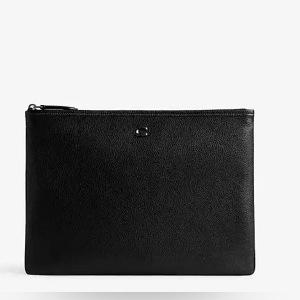 Coach Essential Pouch 33 🤩😍🤩